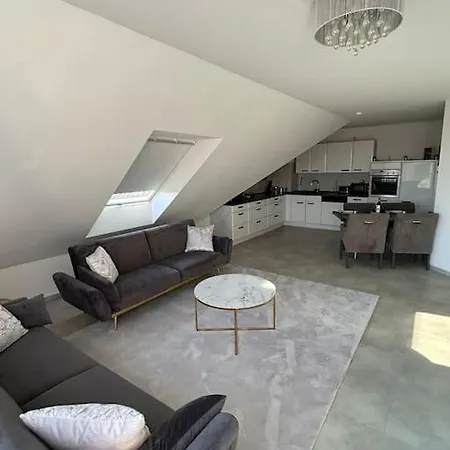 Maisonette *